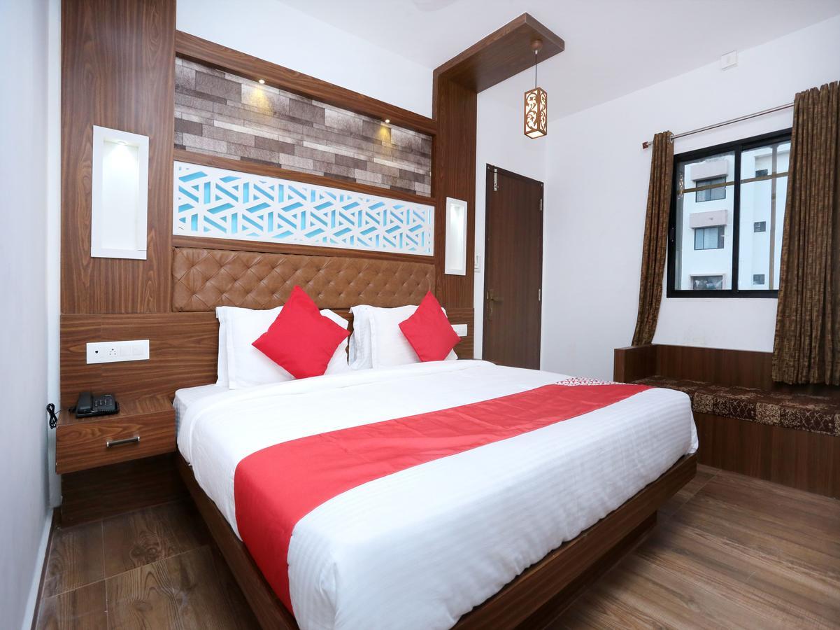 Hotel Qube Kochi Zewnętrze zdjęcie