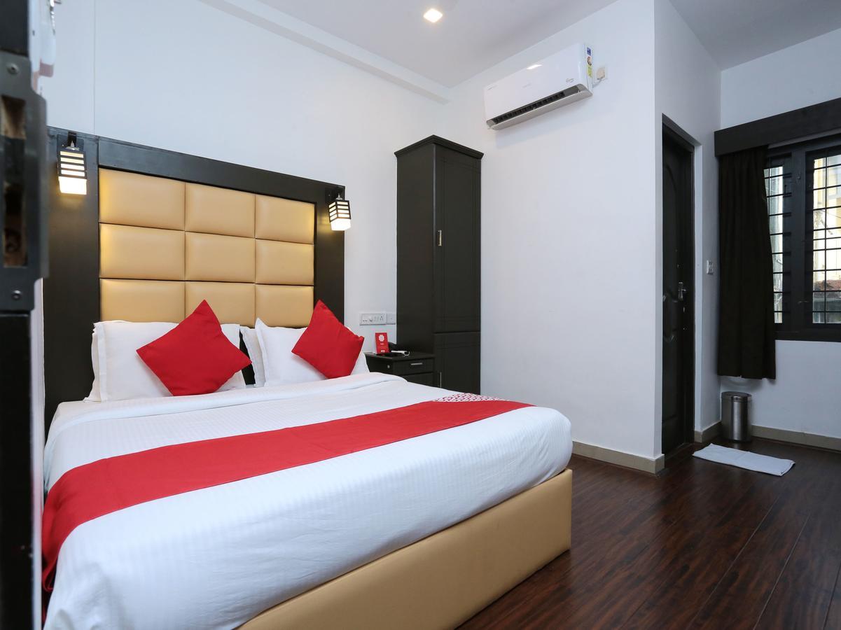 Hotel Qube Kochi Zewnętrze zdjęcie